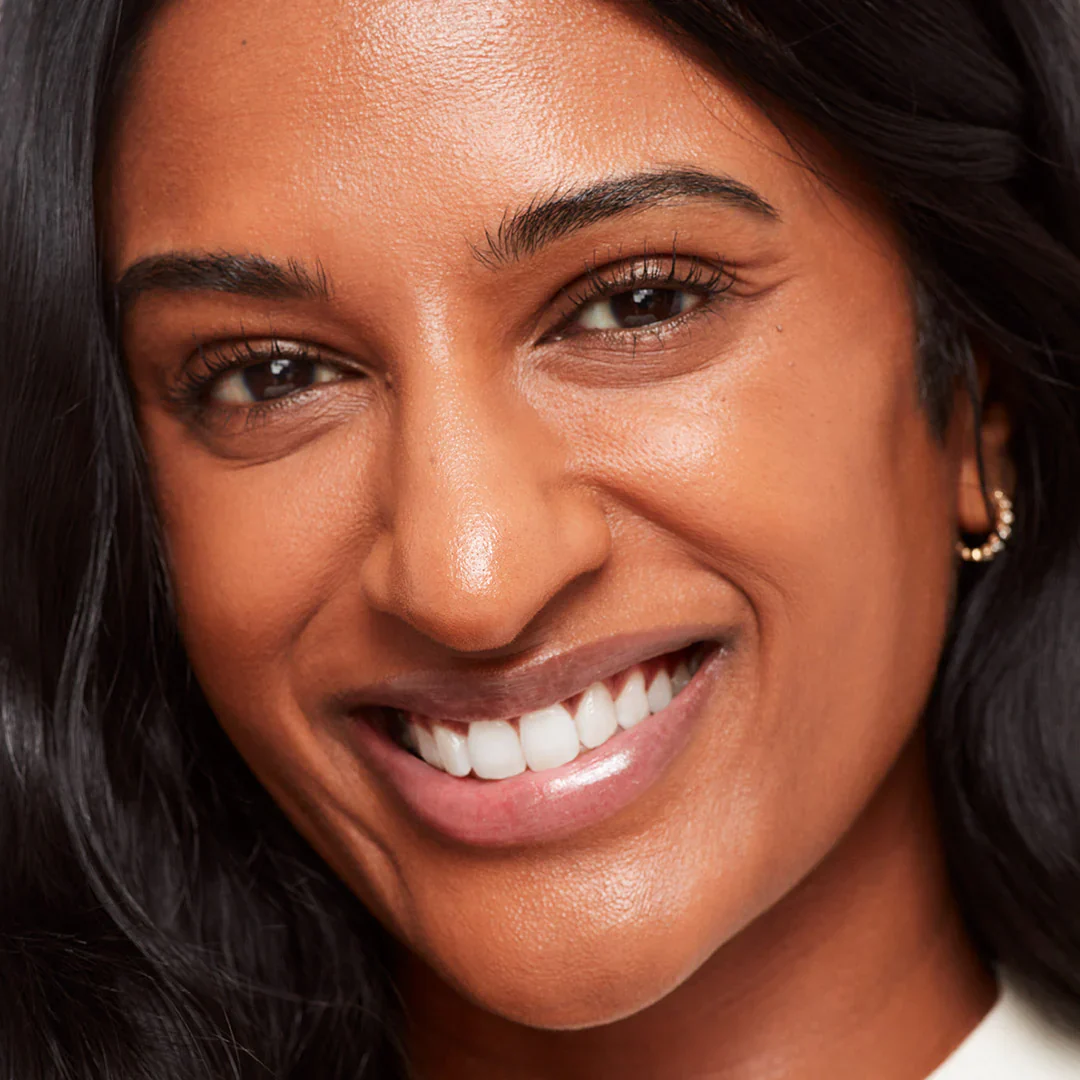 Glowy Super Skin Tint Foundation - Image 187