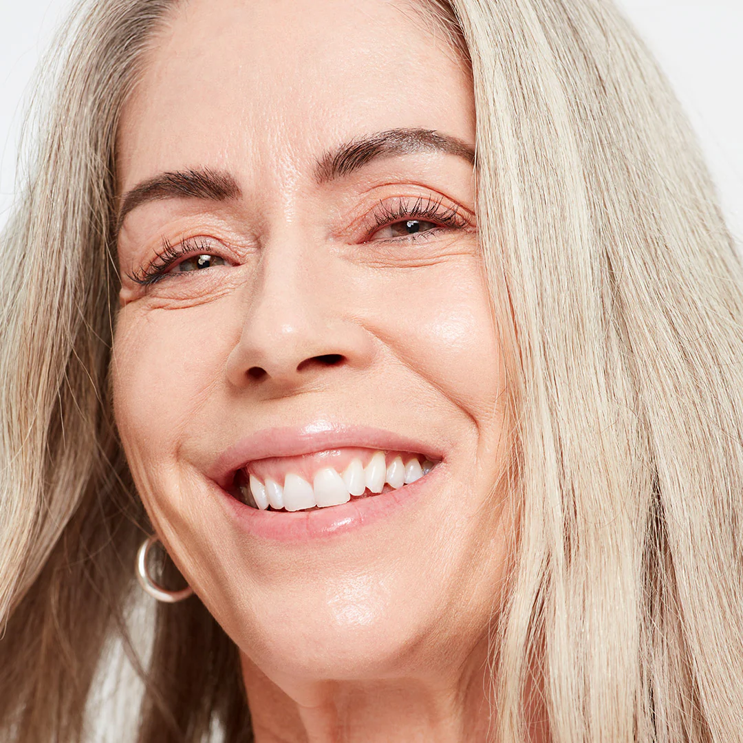 Glowy Super Skin Tint Foundation - Image 44