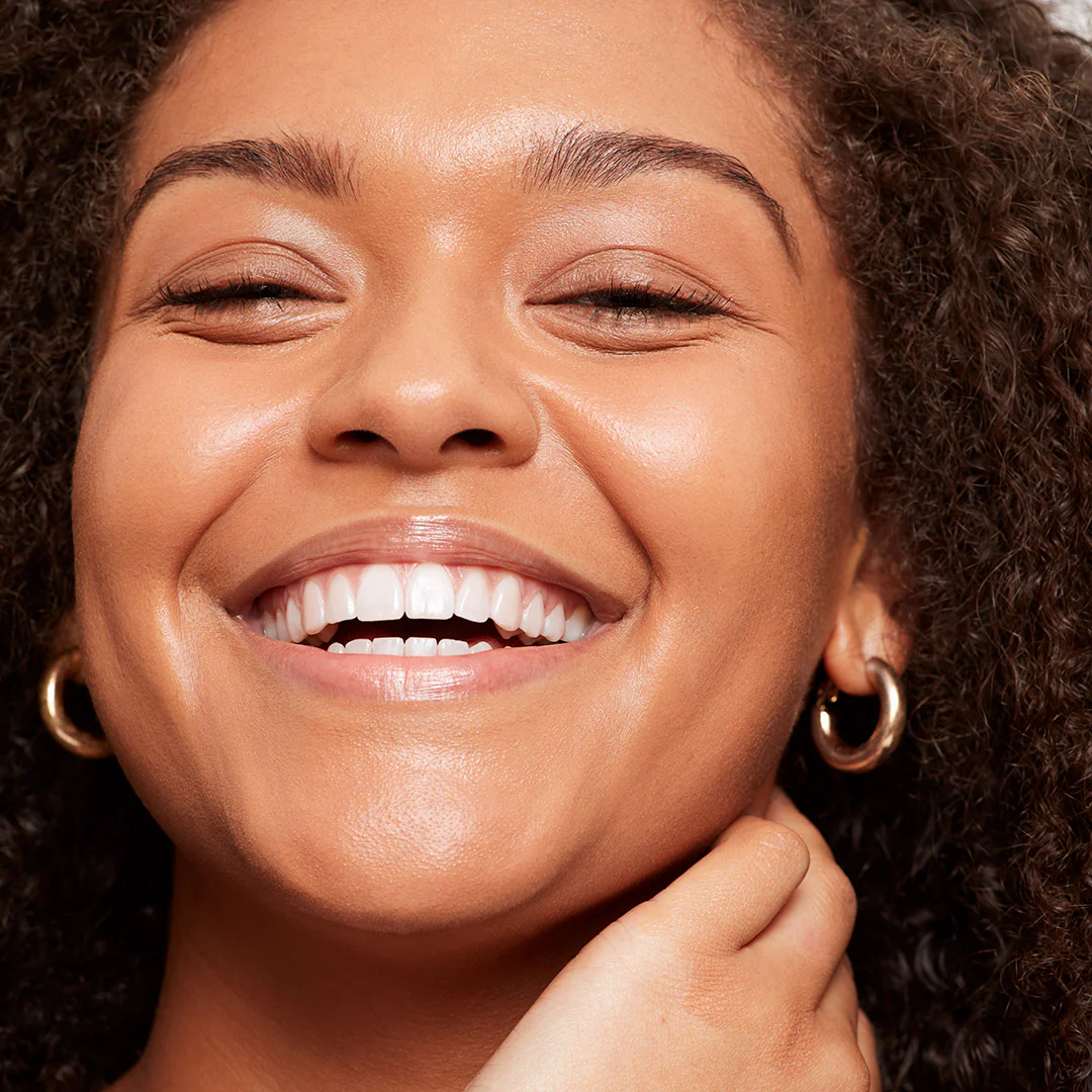 Glowy Super Skin Tint Foundation - Image 57