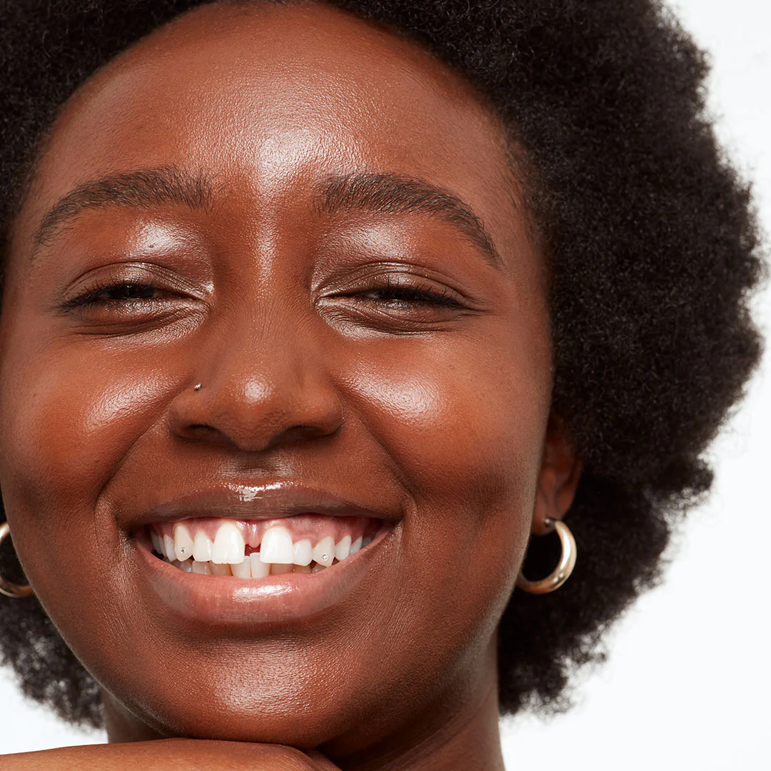 Glowy Super Skin Tint Foundation - Image 69