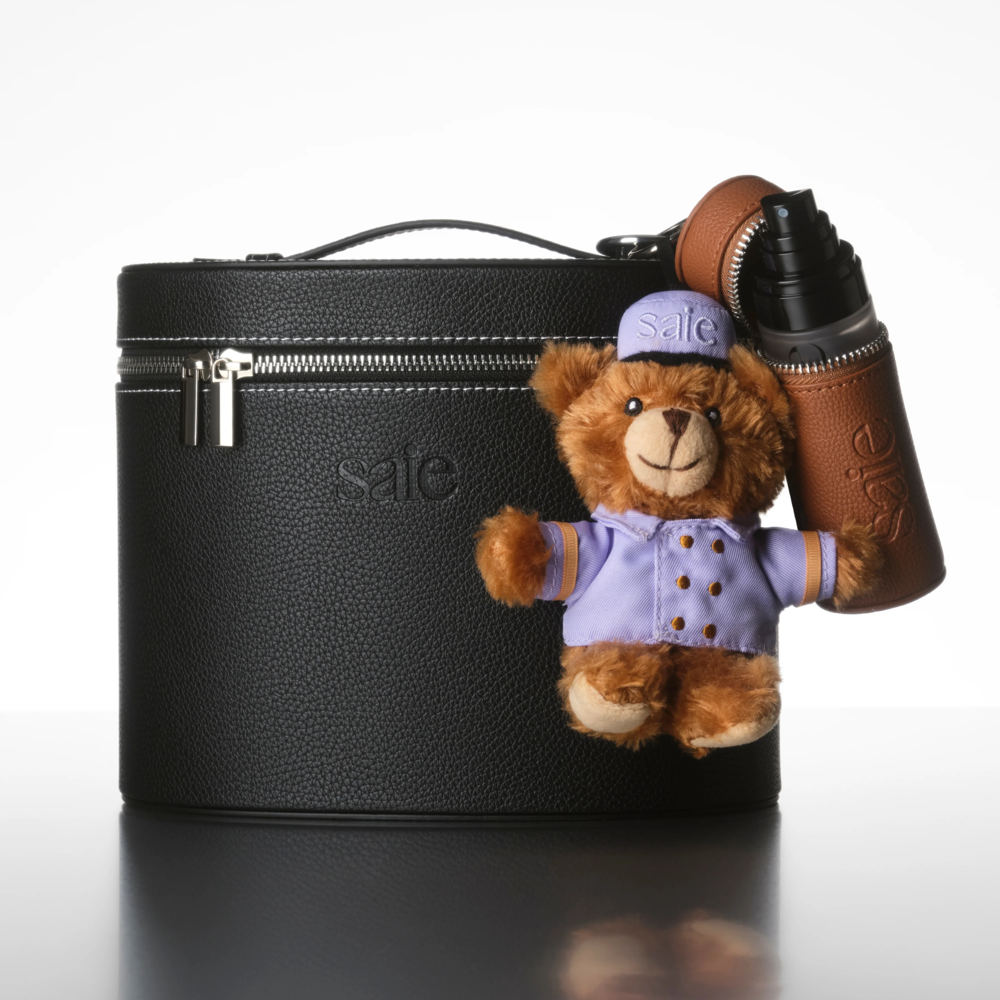 The Bellhop Bear Keychain - Image 5